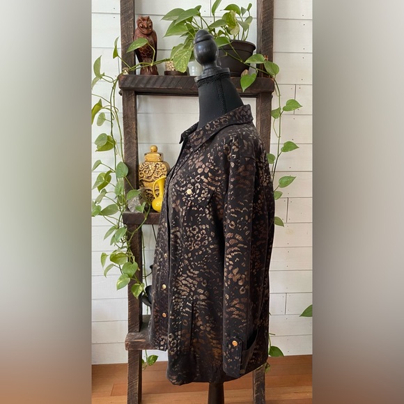 JM Collection: Black and Brown Animal Print  Jacket with Cuffed Sleeves - Picture 15 of 17